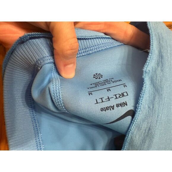 Nike Alate Light Blue Dri-Fit Seamless Lightly Lined Ribbed Sports Bra Medium - Picture 3 of 5